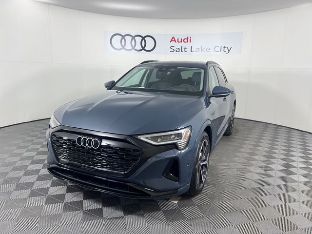 2024 Audi Q8 e-tron Prestige