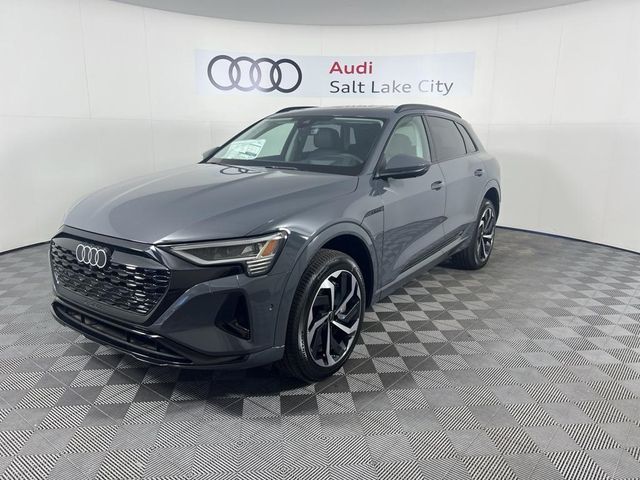 2024 Audi Q8 e-tron Prestige