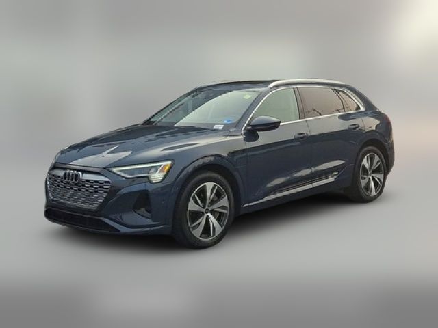 2024 Audi Q8 e-tron Prestige