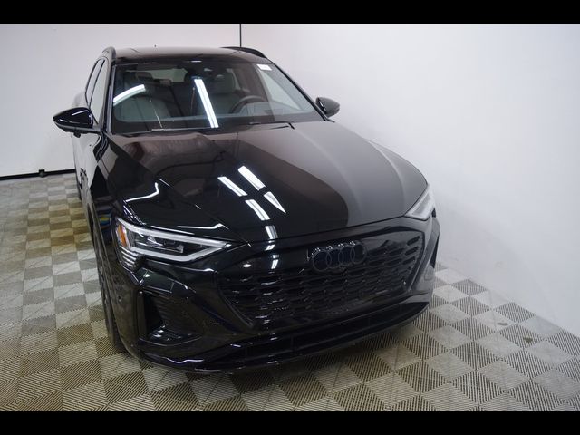 2024 Audi Q8 e-tron Prestige