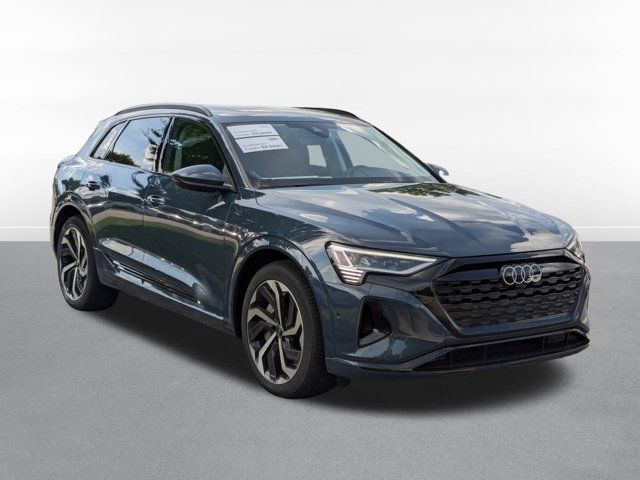 2024 Audi Q8 e-tron Prestige