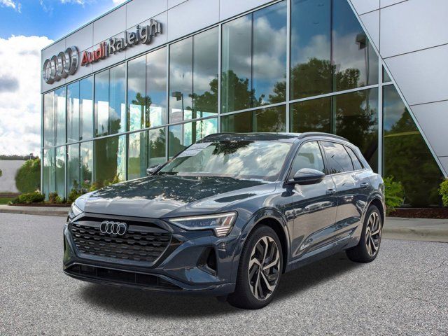 2024 Audi Q8 e-tron Prestige