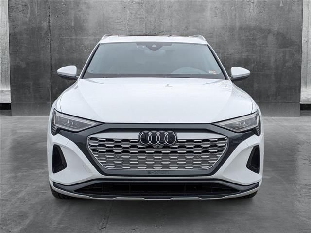 2024 Audi Q8 e-tron Prestige