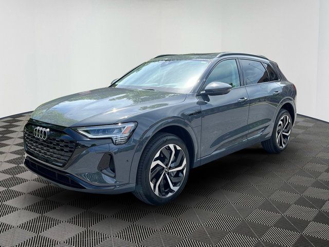 2024 Audi Q8 e-tron Prestige