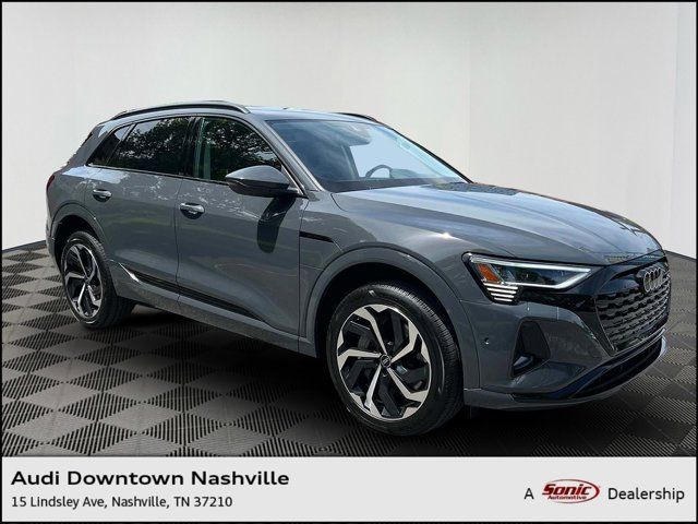 2024 Audi Q8 e-tron Prestige