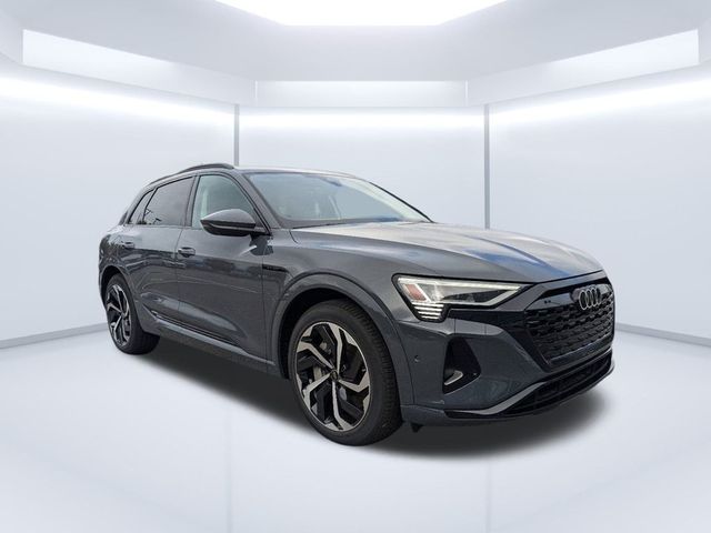 2024 Audi Q8 e-tron Prestige