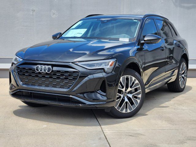 2024 Audi Q8 e-tron Prestige