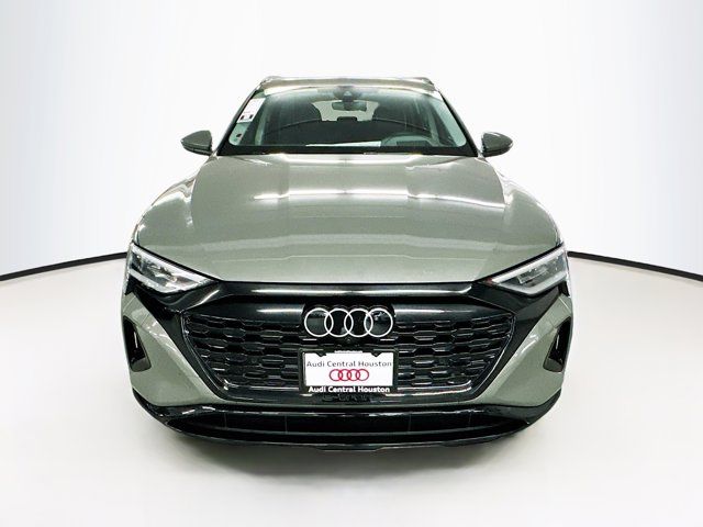 2024 Audi Q8 e-tron Prestige