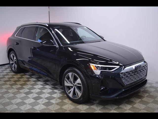 2024 Audi Q8 e-tron Prestige