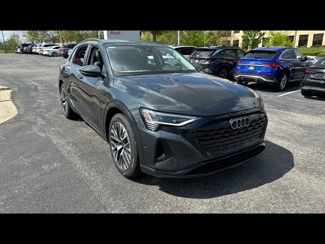 2024 Audi Q8 e-tron Prestige