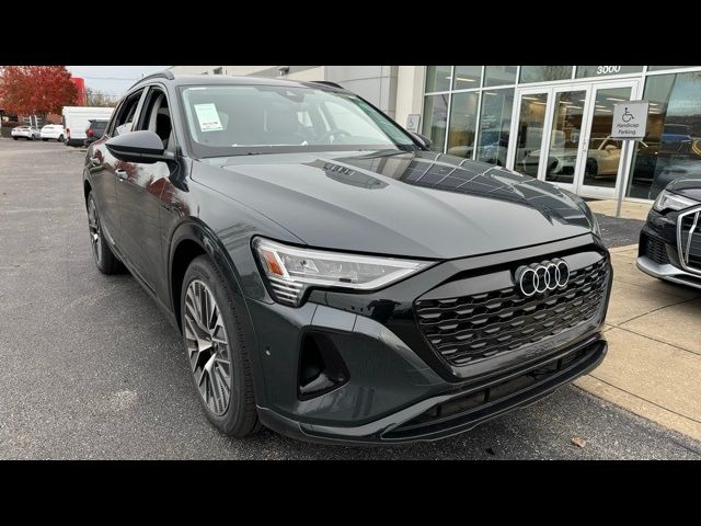 2024 Audi Q8 e-tron Prestige