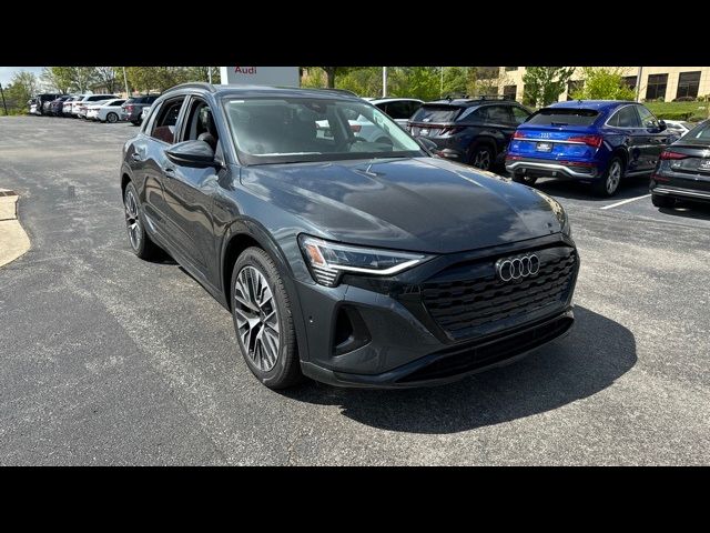 2024 Audi Q8 e-tron Prestige