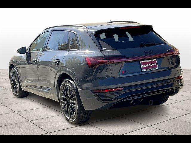 2024 Audi Q8 e-tron Prestige