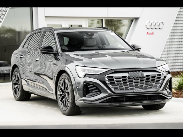 2024 Audi Q8 e-tron Prestige