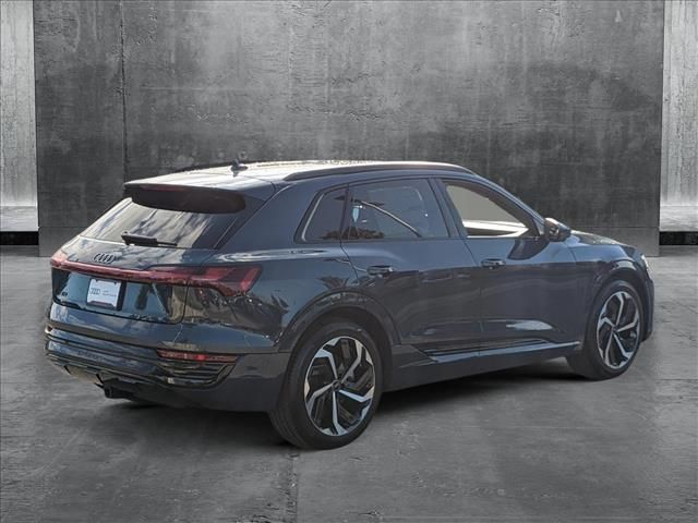 2024 Audi Q8 e-tron Prestige