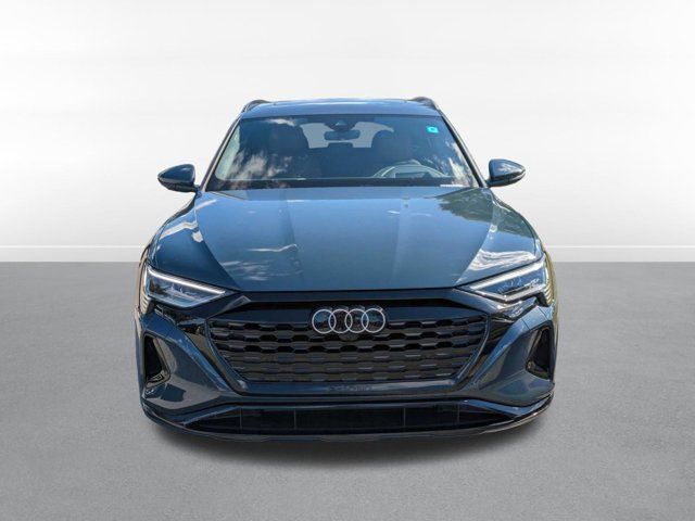 2024 Audi Q8 e-tron Prestige