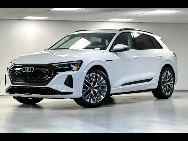 2024 Audi Q8 e-tron Prestige