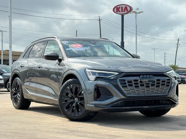 2024 Audi Q8 e-tron Prestige