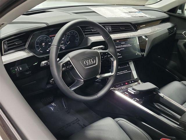 2024 Audi Q8 e-tron Prestige