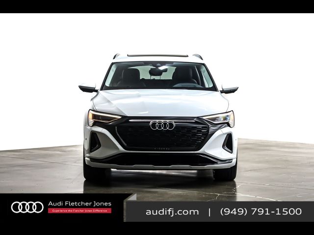 2024 Audi Q8 e-tron Prestige