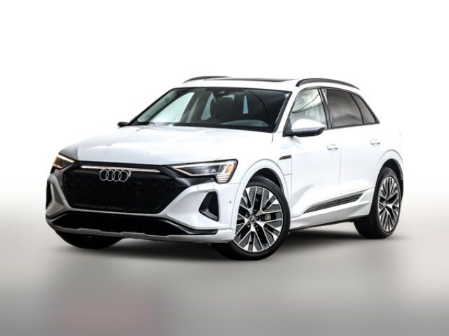2024 Audi Q8 e-tron Prestige