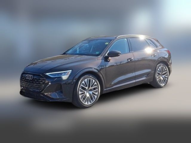 2024 Audi Q8 e-tron Prestige