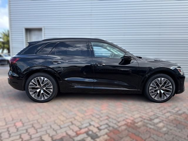2024 Audi Q8 e-tron Prestige