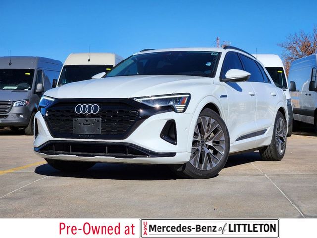 2024 Audi Q8 e-tron Prestige