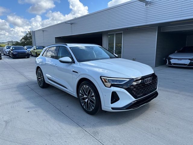 2024 Audi Q8 e-tron Prestige