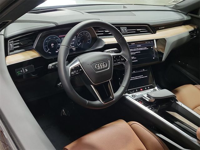 2024 Audi Q8 e-tron Sportback S line Prestige