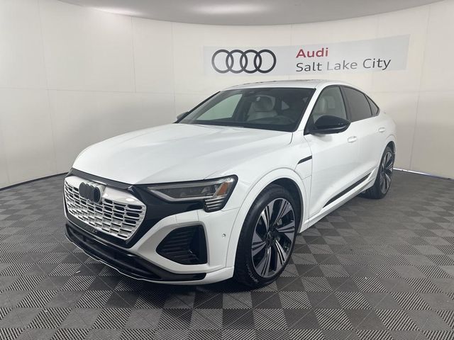 2024 Audi Q8 e-tron Sportback S line Prestige