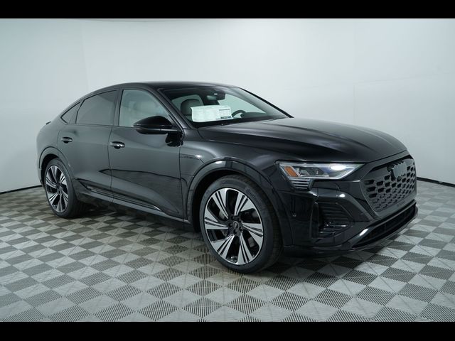 2024 Audi Q8 e-tron Sportback S line Prestige