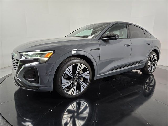 2024 Audi Q8 e-tron Sportback S line Prestige