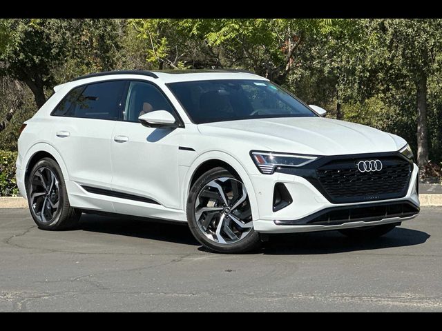 2024 Audi Q8 e-tron Prestige