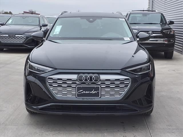 2024 Audi Q8 e-tron Prestige