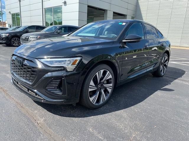 2024 Audi Q8 e-tron Sportback S line Prestige