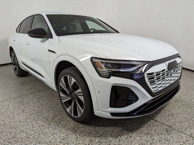 2024 Audi Q8 e-tron Sportback S line Prestige