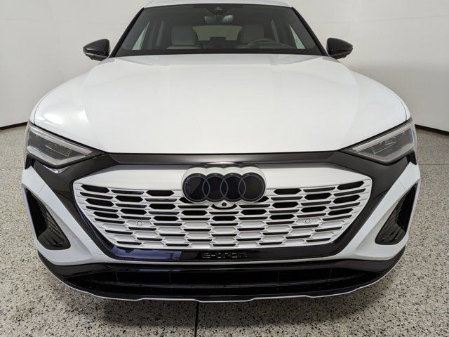 2024 Audi Q8 e-tron Sportback S line Prestige