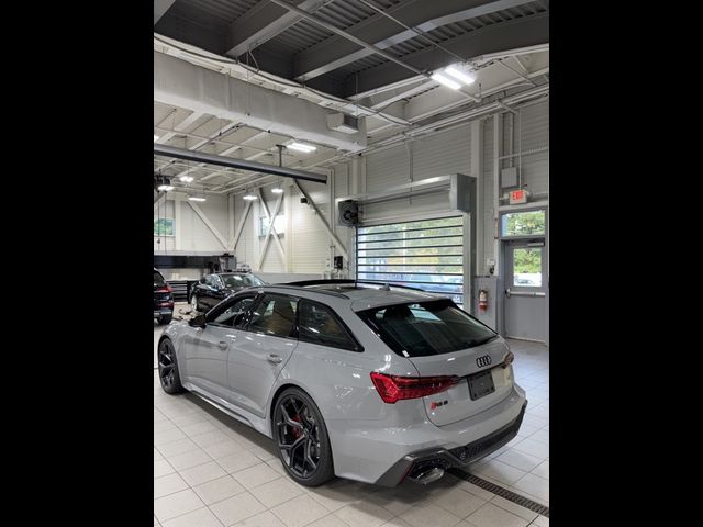 2024 Audi RS 6 Avant performance