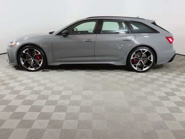 2024 Audi RS 6 Avant performance