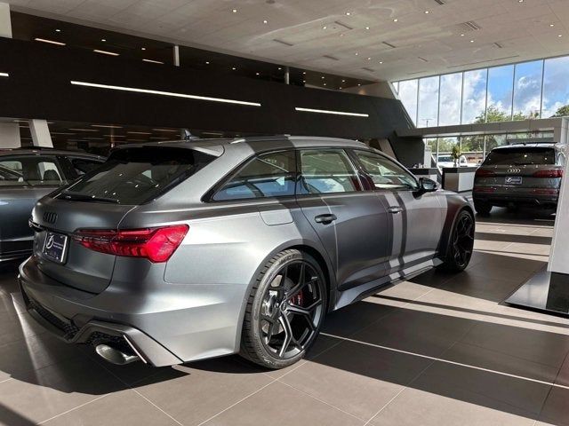 2024 Audi RS 6 Avant performance