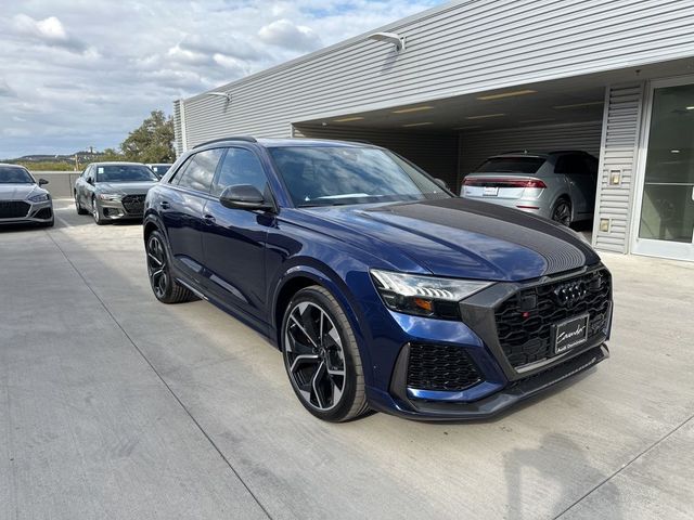 2024 Audi RS Q8 Base