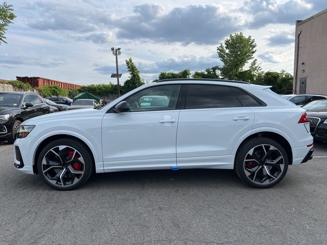 2024 Audi RS Q8 Base