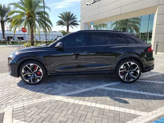 2024 Audi RS Q8 Base