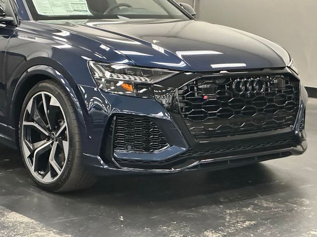 2024 Audi RS Q8 Base