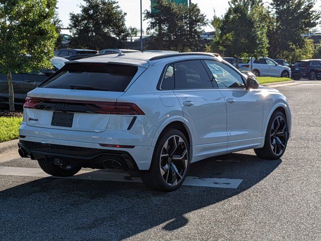 2024 Audi RS Q8 Base