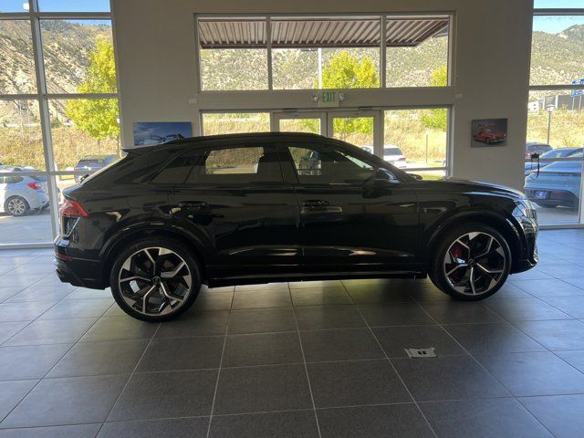 2024 Audi RS Q8 Base