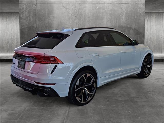 2024 Audi RS Q8 Base