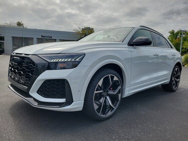 2024 Audi RS Q8 Base