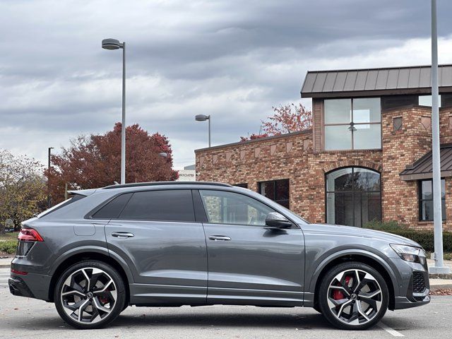 2024 Audi RS Q8 Base